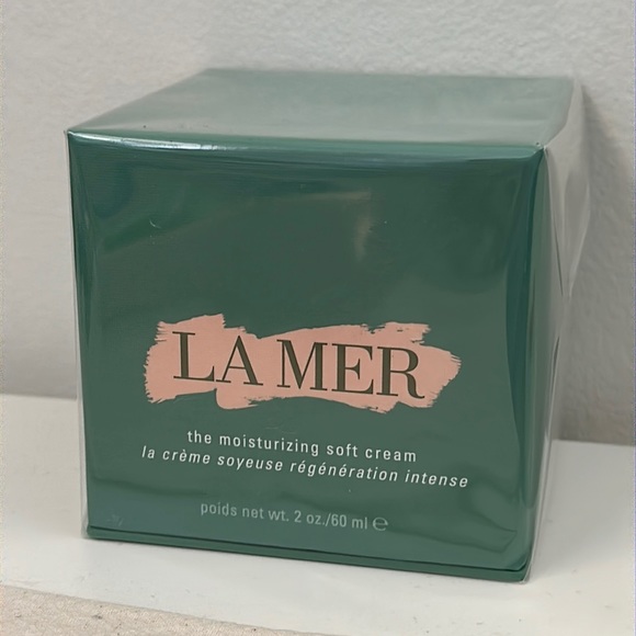 La Mer 60ml Soft Cream Moisturizer - Picture 2 of 3